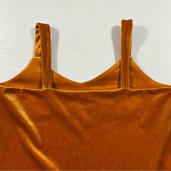 Old Navy Velvet Tank Top Mustard XS Woman’s Velvet Top NWOT - Picture 2 of 10